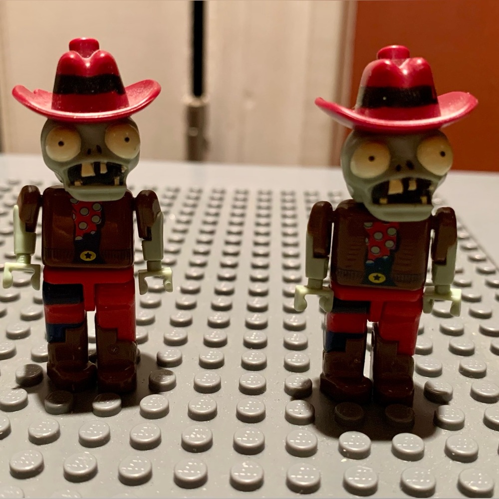 Plants vs. Zombies Cowboy Zombies Figurines
